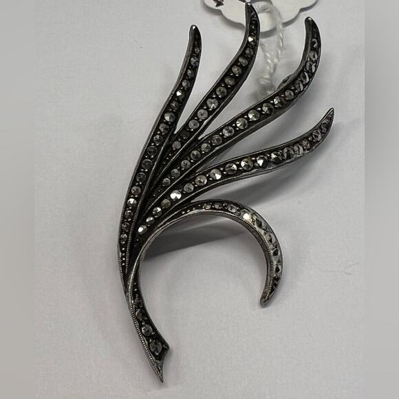 Vintage Silver Marcasite Feather Leaf Brooch Spray Pin Push-pull Trombone Clasp - Picture 6 of 6